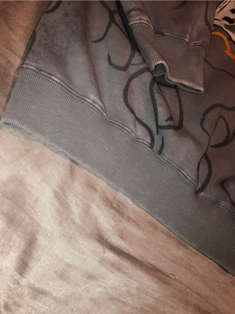 Von Dutch Hoodie Gray with Flame Dice & 8-Ball - Picture 9 of 10